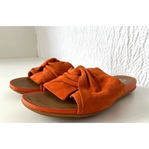 Fitflop Gracie Soft Twist Satsuma Suede Slide. Size 7.